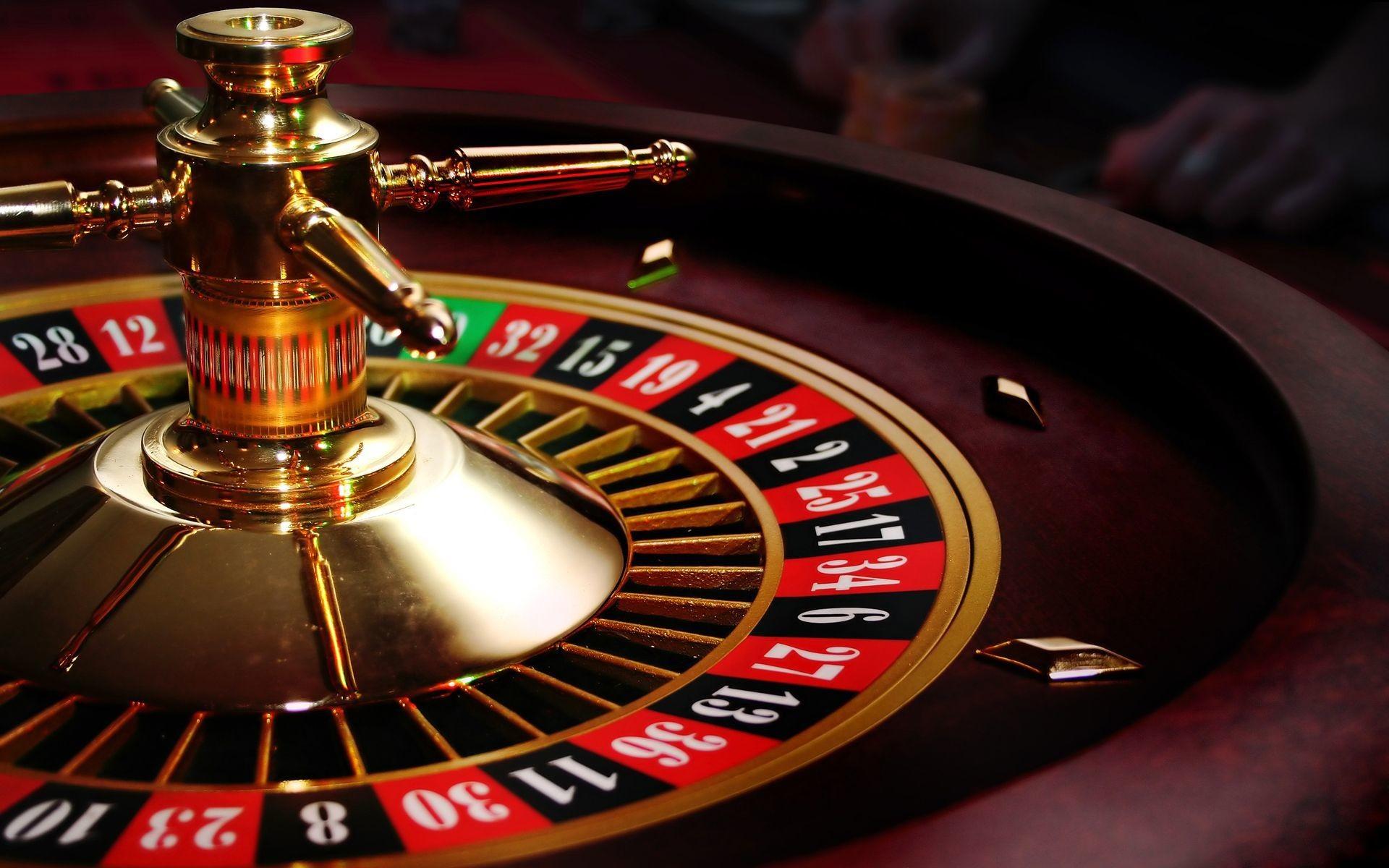 Which Is Better Online Poker or Brick And Mortar?