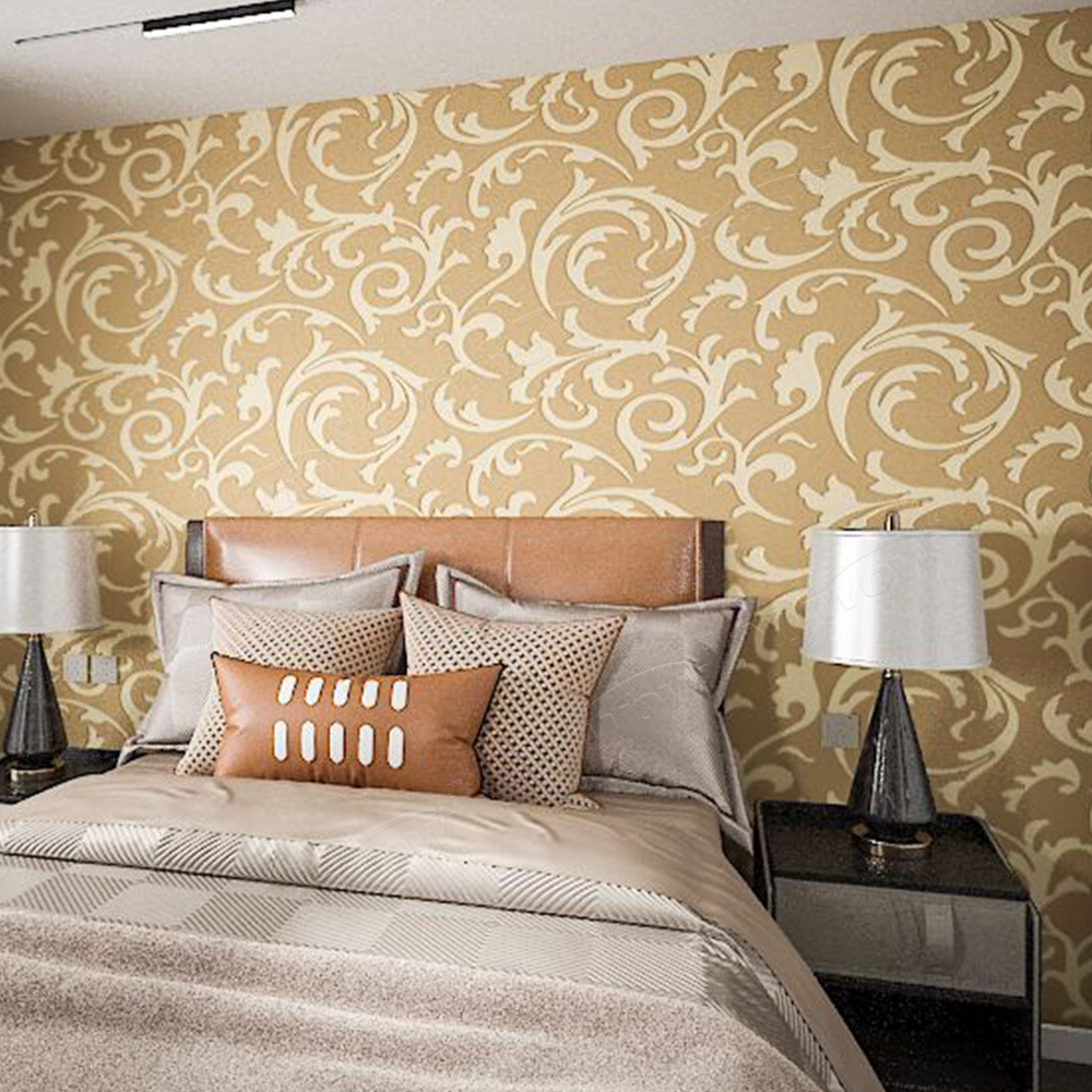 The wood wallpaper (houtbehang) is used by many decoration professionals