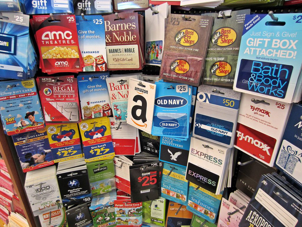 How to activate a universal gift card for your online store