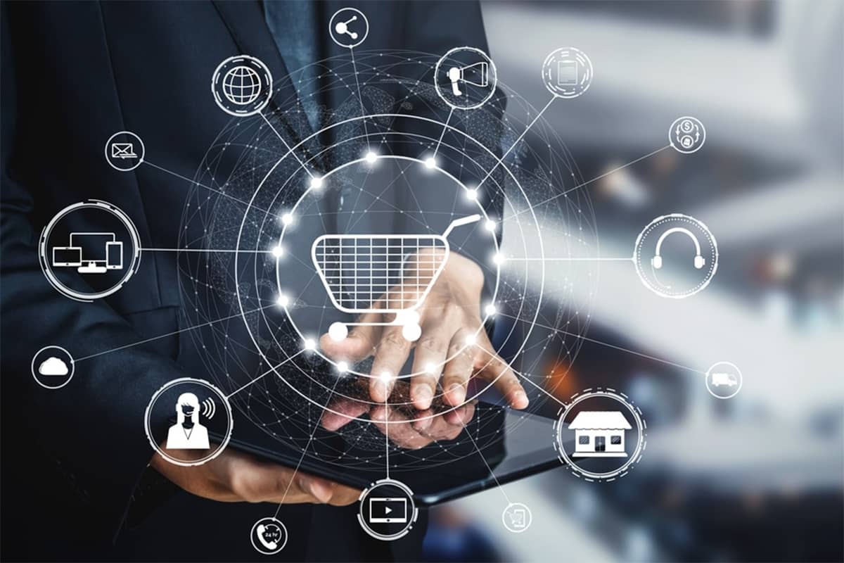 Considering Hiring an eCommerce Marketing Agency? Here are the Pros and Cons